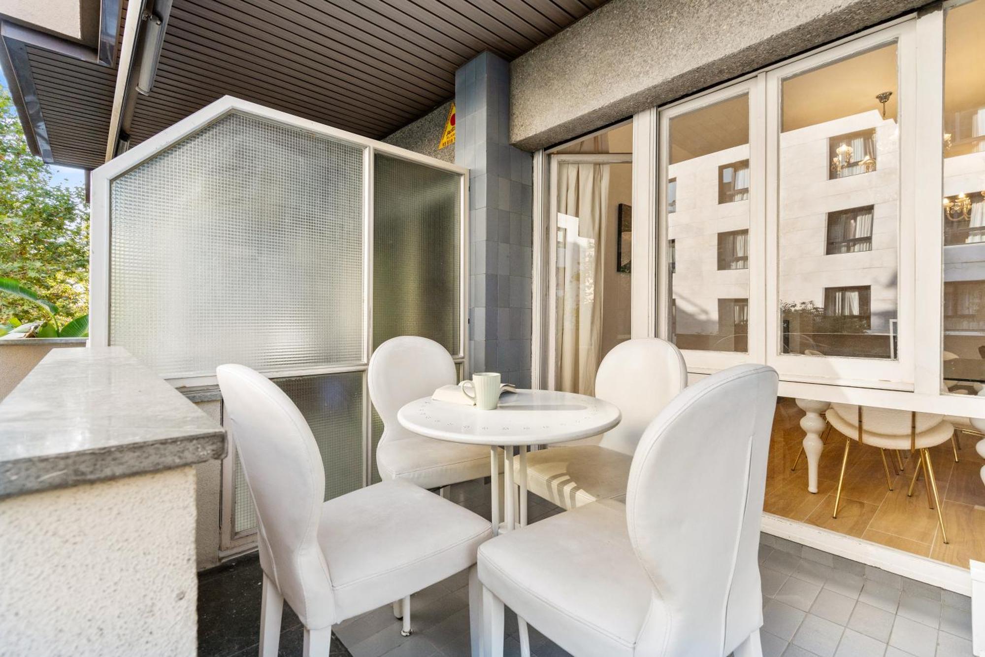 Fridays Flats Spacious 4Br Family Retreat 巴塞罗那 外观 照片